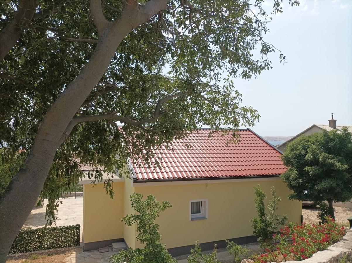 Holiday House Rose Karlobag Exterior foto