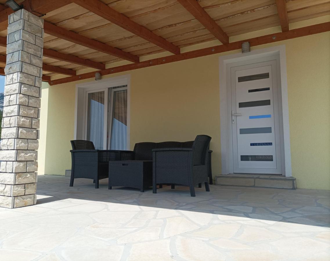 Holiday House Rose Karlobag Exterior foto