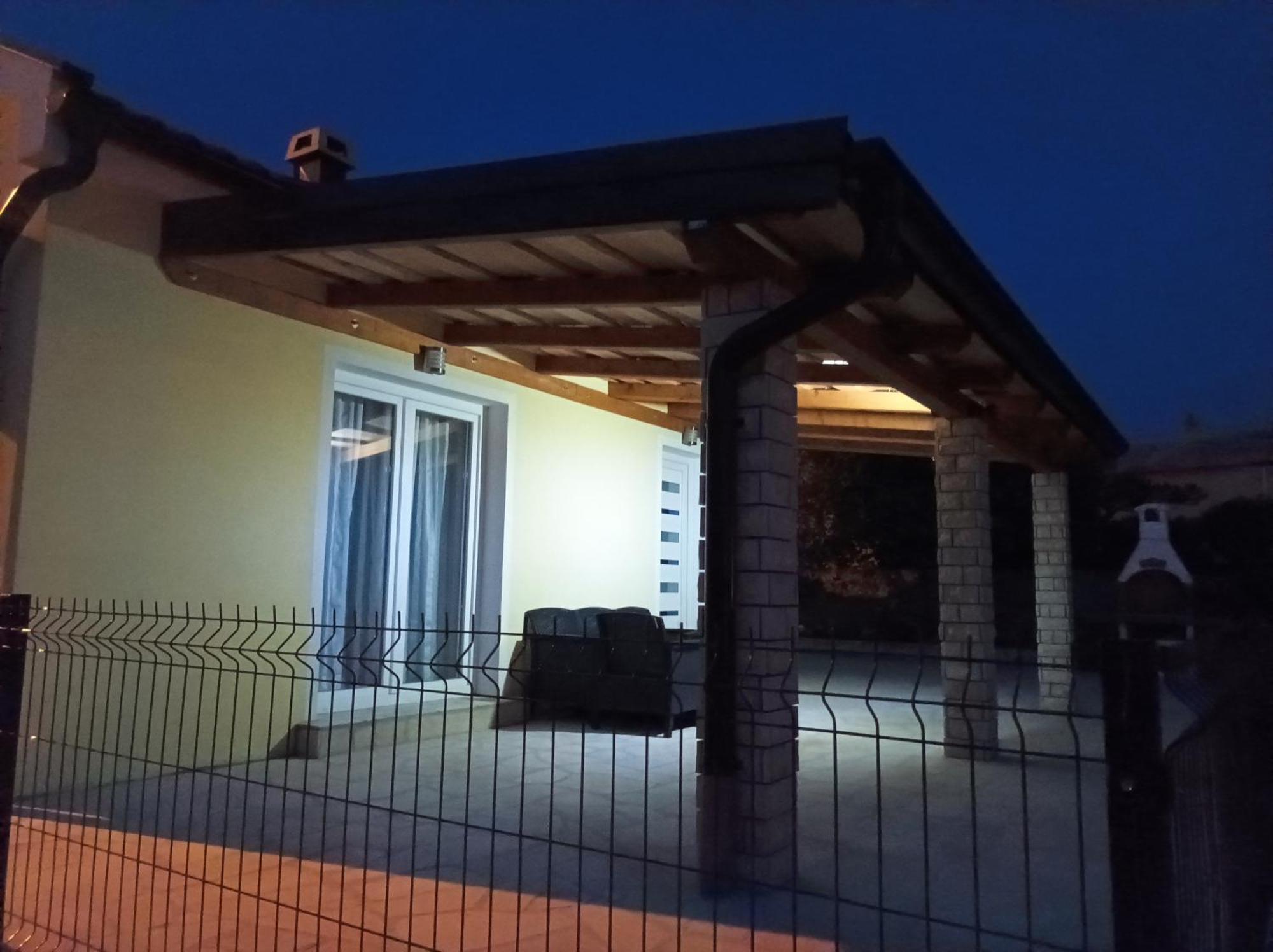 Holiday House Rose Karlobag Exterior foto