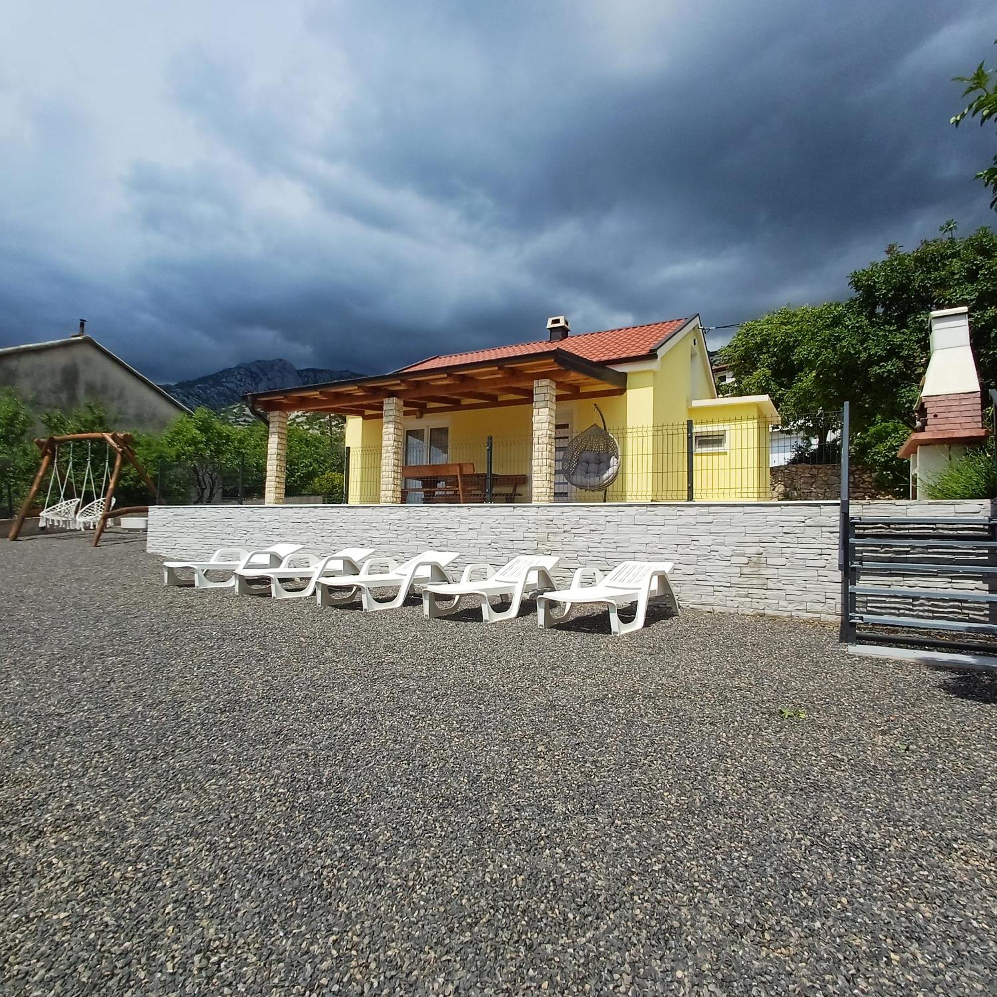 Holiday House Rose Karlobag Exterior foto