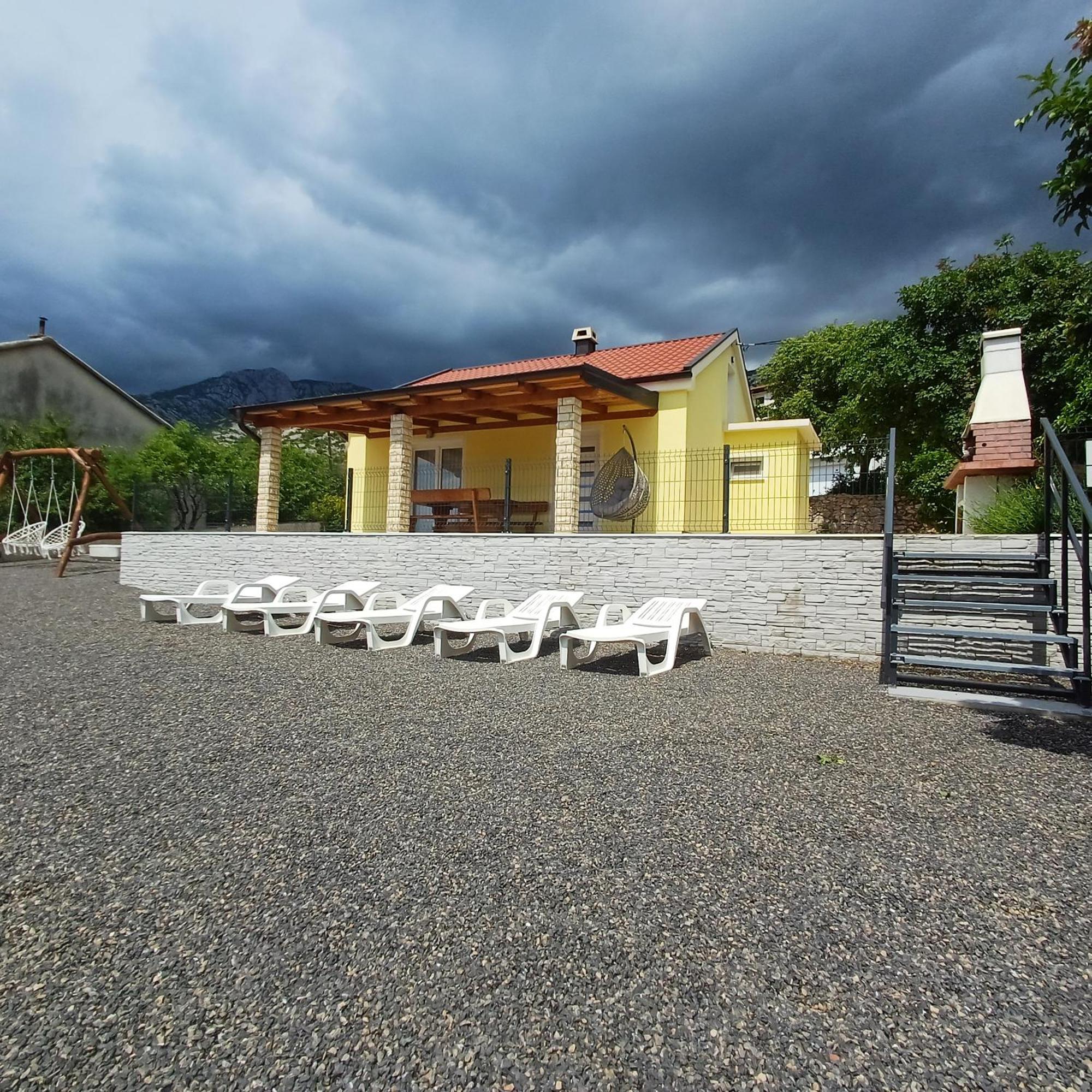 Holiday House Rose Karlobag Exterior foto