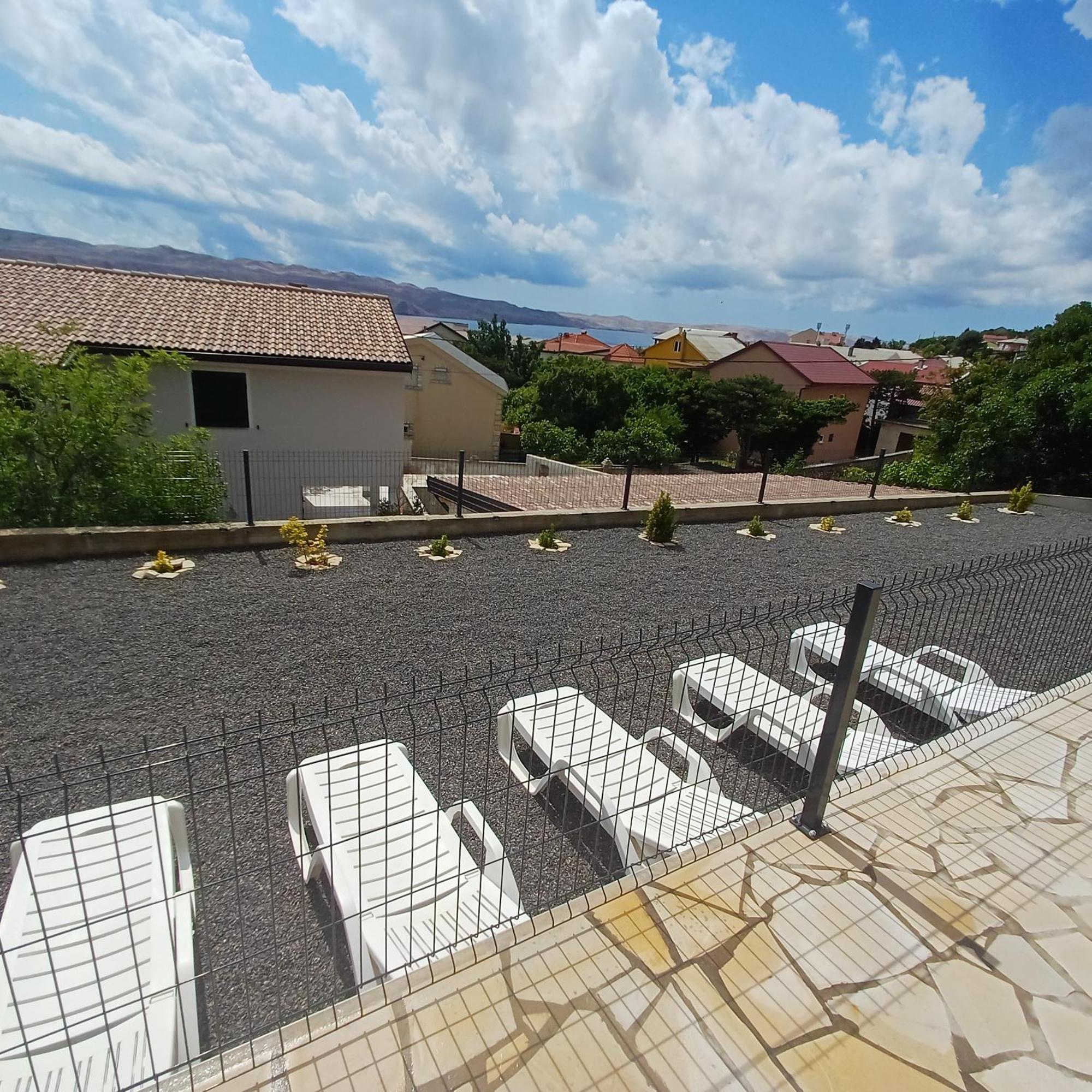 Holiday House Rose Karlobag Exterior foto