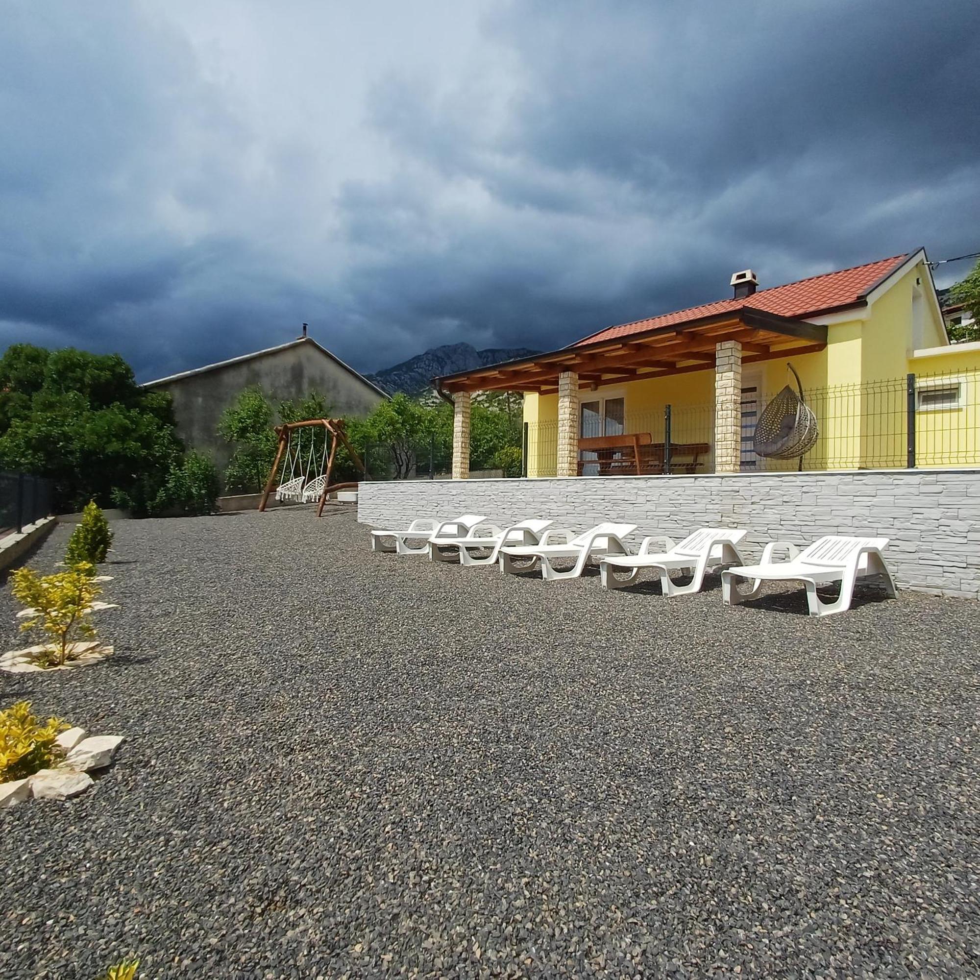Holiday House Rose Karlobag Exterior foto